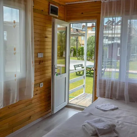 Feslegen Bungalow Kucukkuyu
